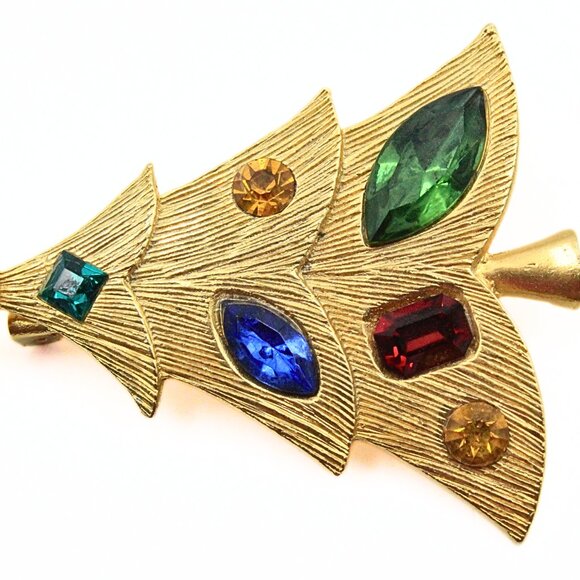 Exquisite Weiss Signed Multicolor Textured Gold Plate Christmas Tree Set - Picture 4 of 11